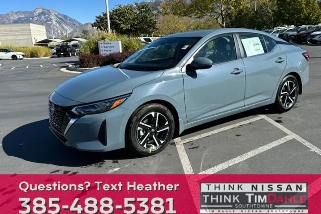 2025 Nissan Sentra SV photo 1