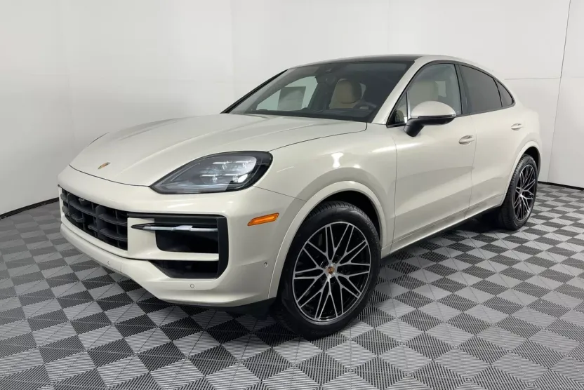 2026 Porsche Cayenne Coupe photo 1