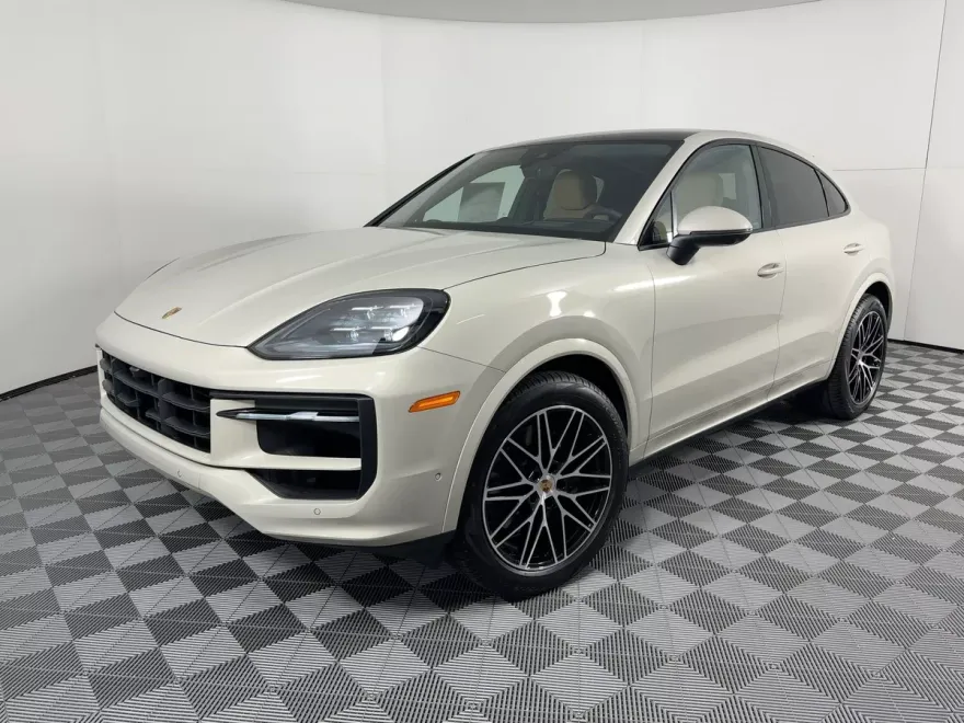 2026 Porsche Cayenne Coupe photo 1