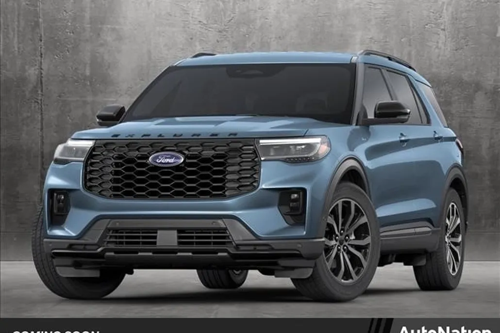 2025 Ford Explorer ST-Line photo 1