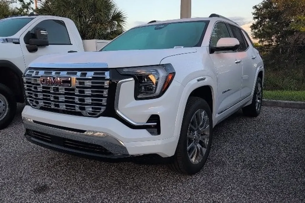 2026 Gmc Terrain Denali photo 1