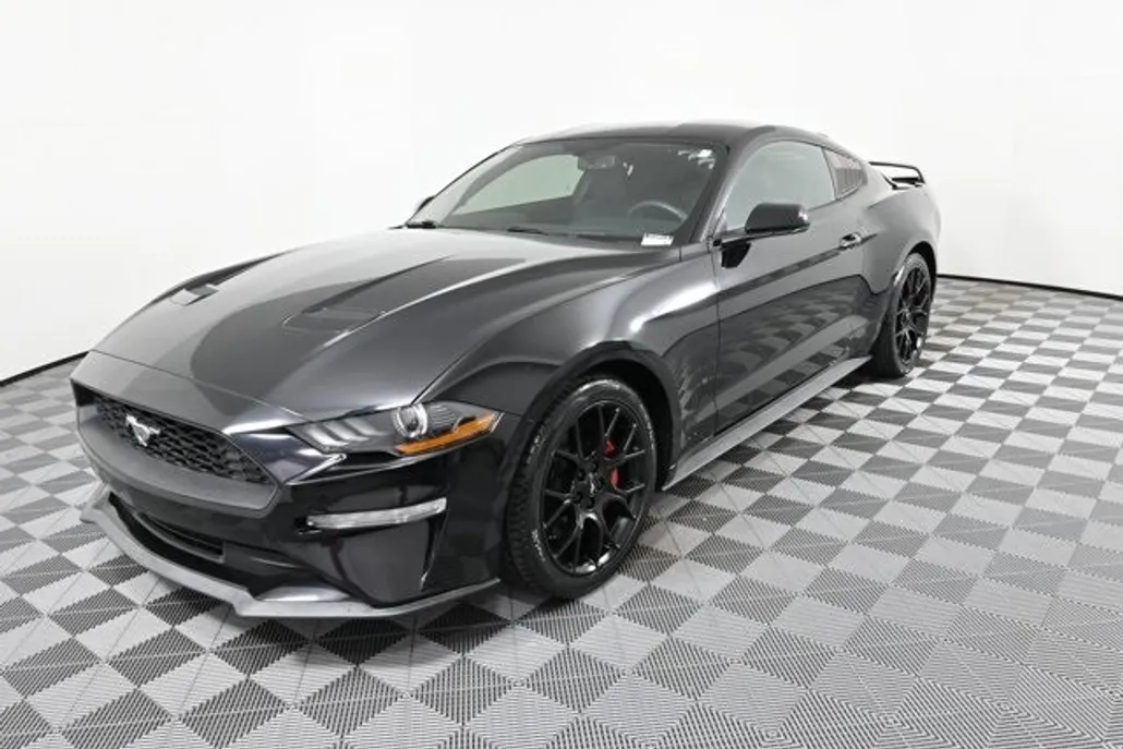 2019 Ford Mustang EcoBoost photo 1