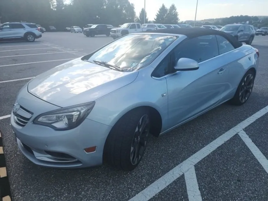 2018 Buick Cascada Premium photo 1