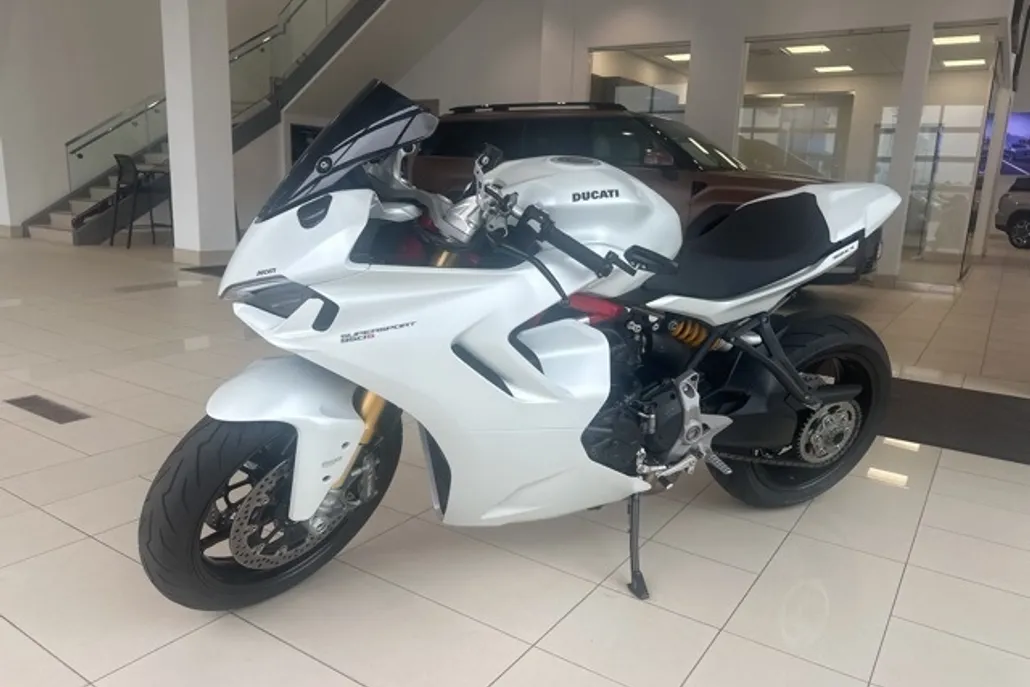 2021 Ducati Supersport Ducati SuperSport photo 1
