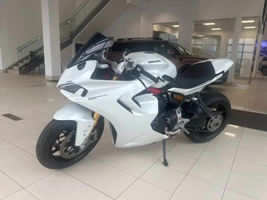 2021 Ducati Supersport Ducati SuperSport photo 1