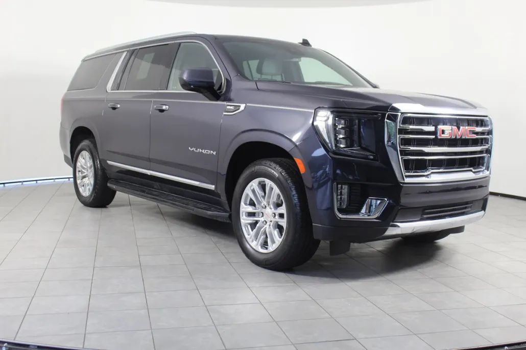 2023 Gmc Yukon XL SLT photo 1