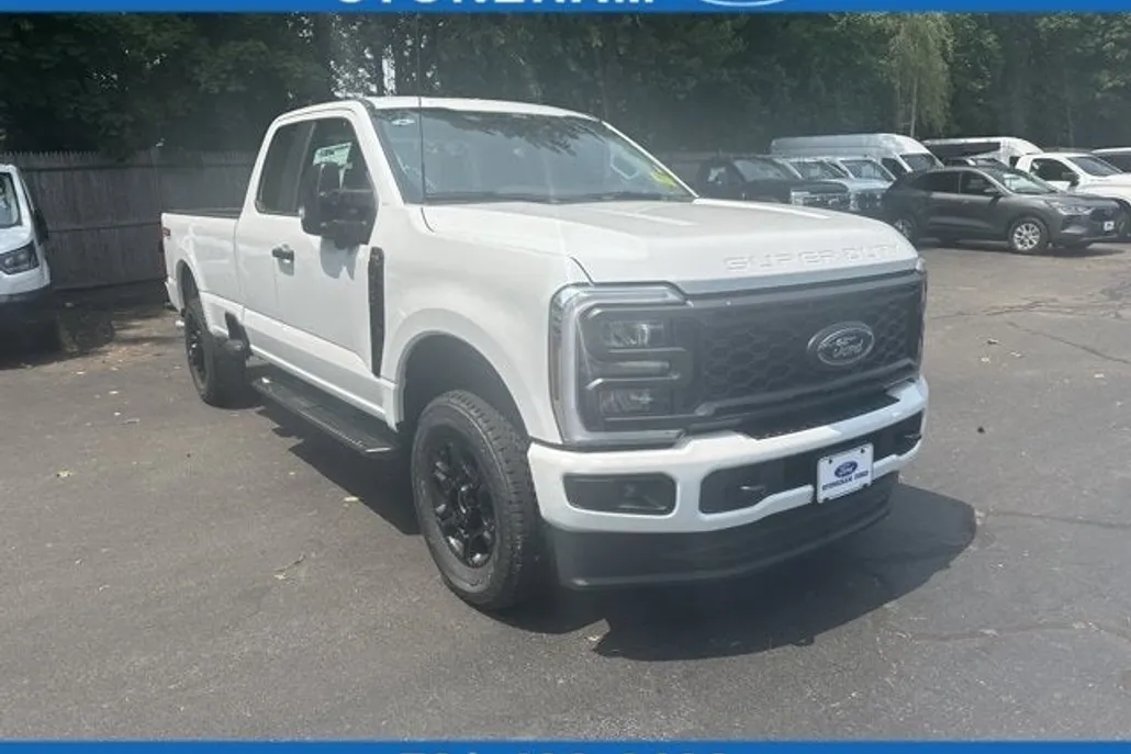 2025 Ford F-350 XL photo 1