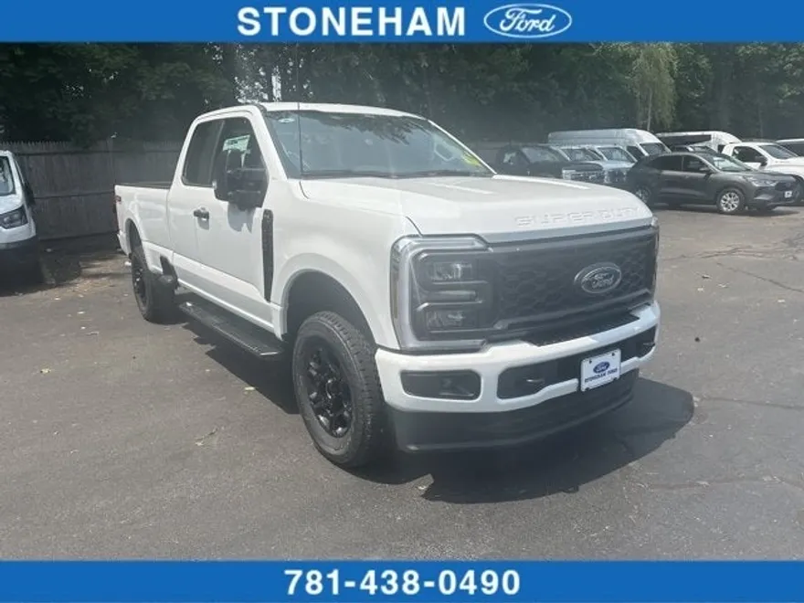 2025 Ford F-350 XL photo 1