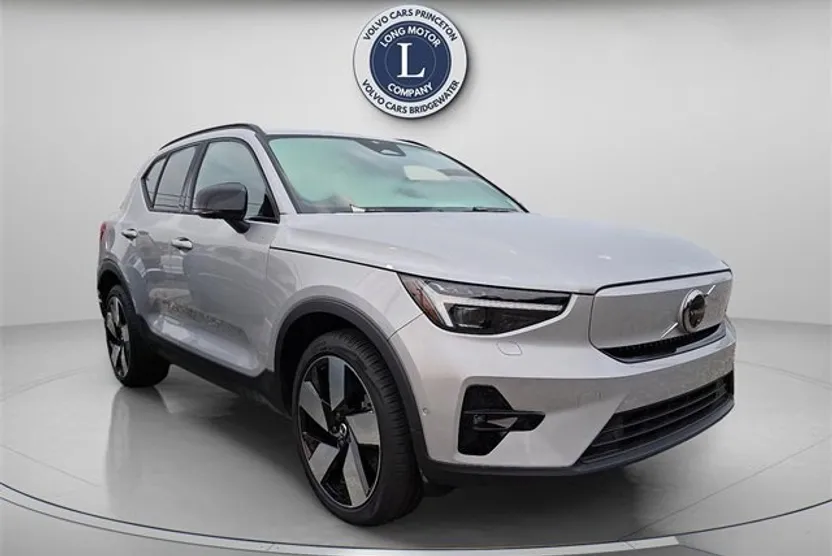 2024 Volvo XC40 Recharge Ultimate photo 1