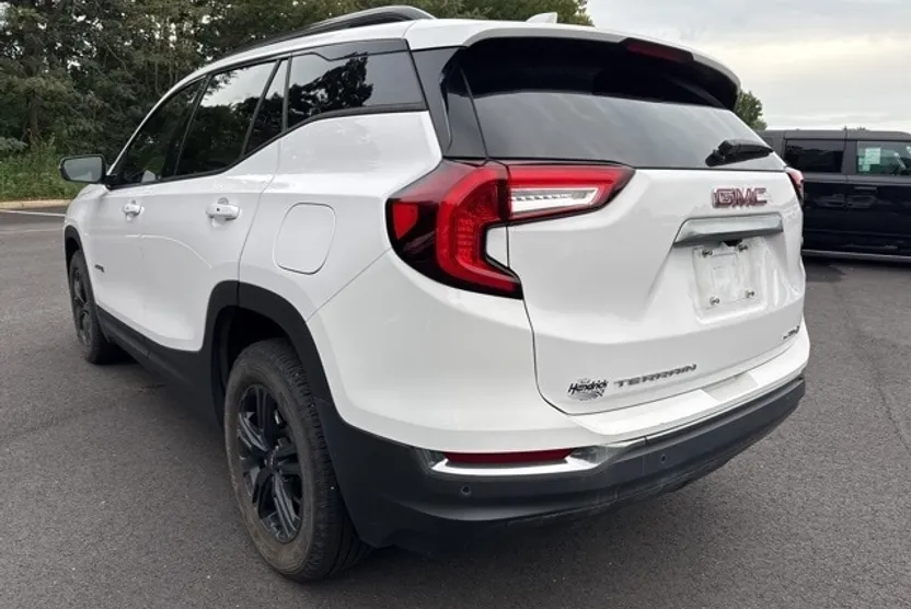 2022 Gmc Terrain AT4 photo 1