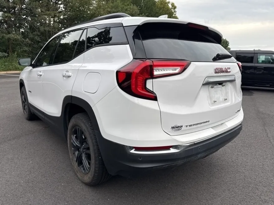 2022 Gmc Terrain AT4 photo 1