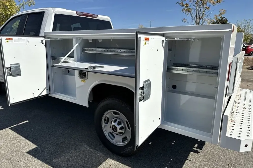 2024 Gmc Sierra 2500 HD Pro photo 1
