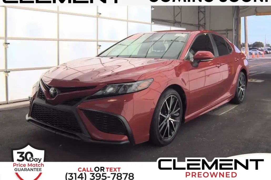 2023 Toyota Camry SE photo 1