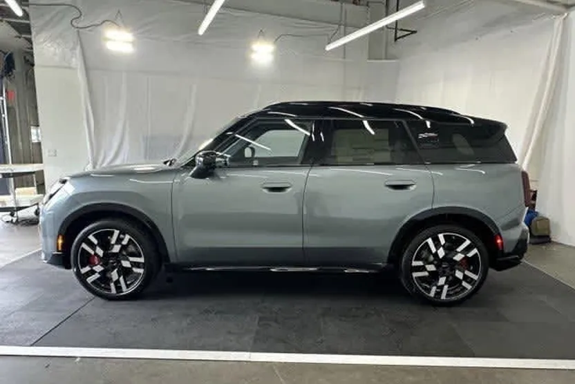 2025 Mini Countryman John Cooper Works ALL4 Iconic photo 1