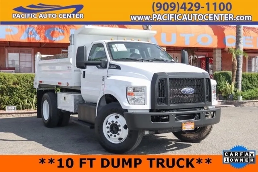 2022 Ford F-650 photo 1