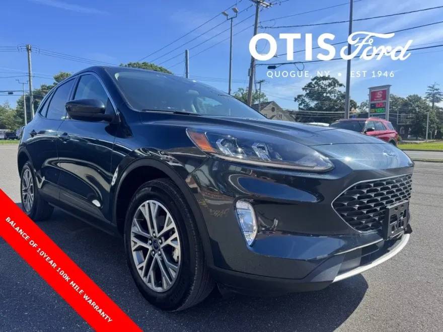 2022 Ford Escape SEL photo 1