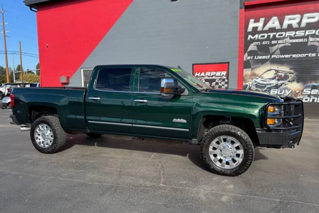 2015 Chevrolet Silverado 2500HD High Country photo 1