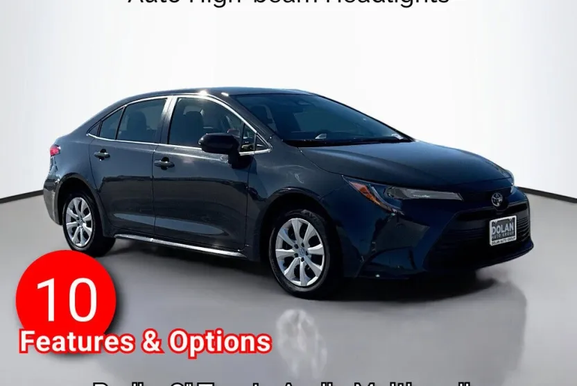 2024 Toyota Corolla LE photo 1