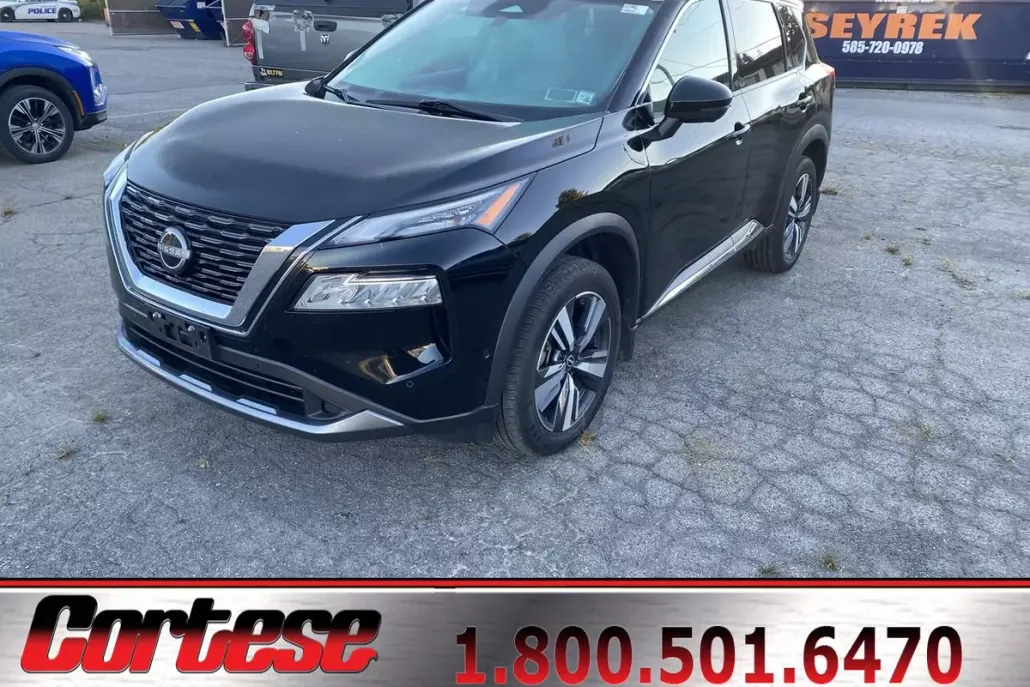 2023 Nissan Rogue SL photo 1