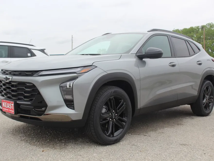 2025 Chevrolet Trax ACTIV photo 1