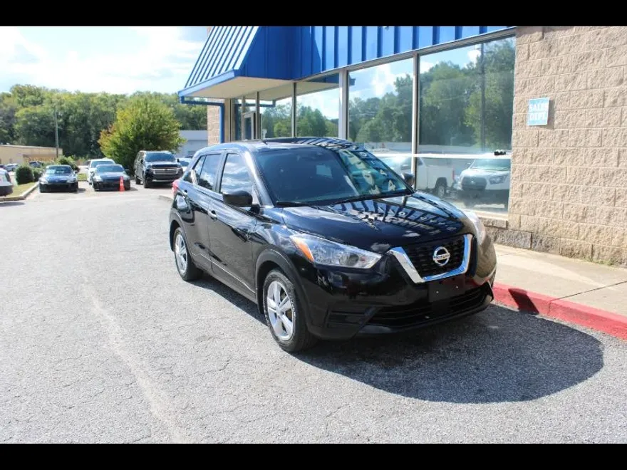 2020 Nissan Kicks S photo 1