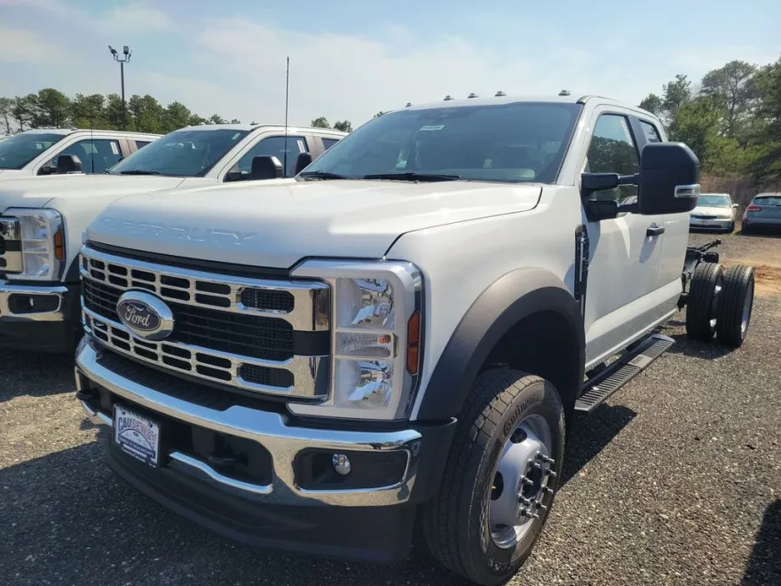 2025 Ford F-450 XL photo 1