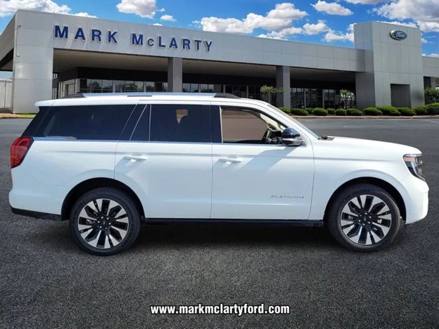 2025 Ford Expedition Platinum photo 1