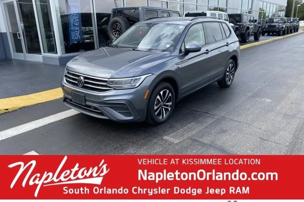 2023 Volkswagen Tiguan S photo 1