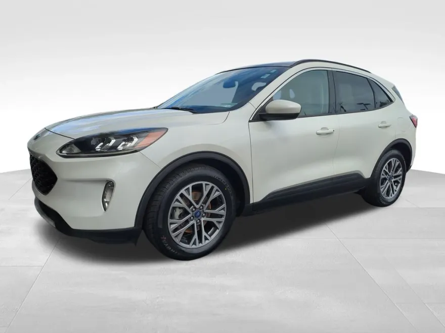 2020 Ford Escape SEL photo 1