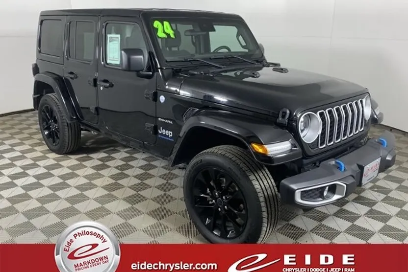 2024 Jeep Wrangler Sahara 4xe photo 1