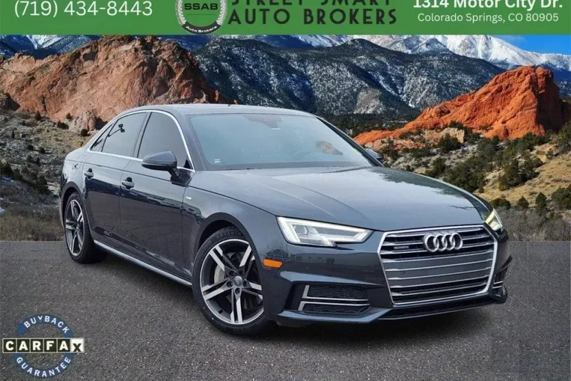 2017 Audi A4 2.0T Quattro Premium Plus photo 1