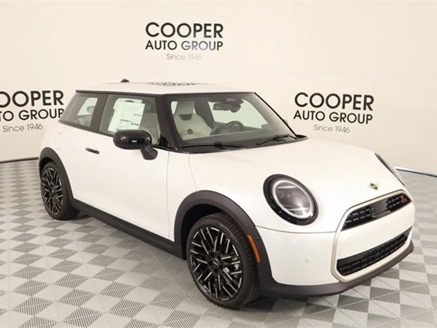 2025 Mini Cooper 2 Door Hardtop Signature photo 1