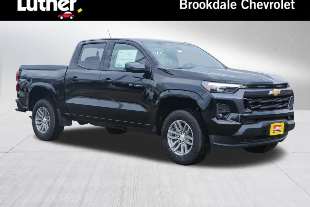 2026 Chevrolet Colorado LT photo 1