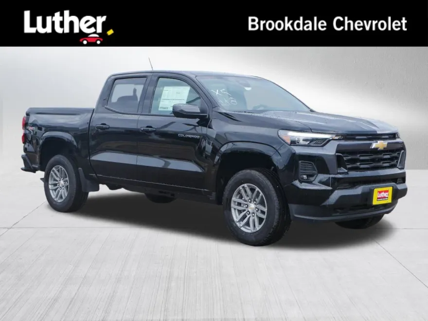 2026 Chevrolet Colorado LT photo 1
