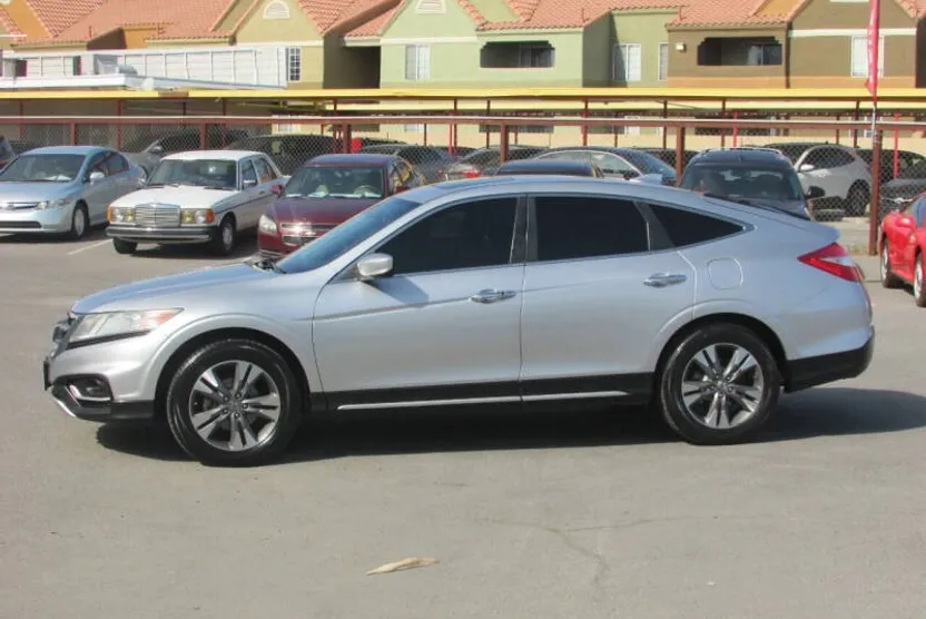 2015 Honda Crosstour EX-L V6 photo 1