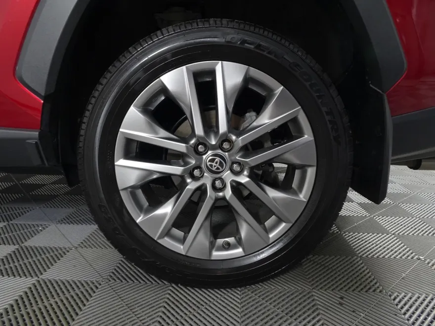 2023 Toyota RAV4 XLE Premium photo 1