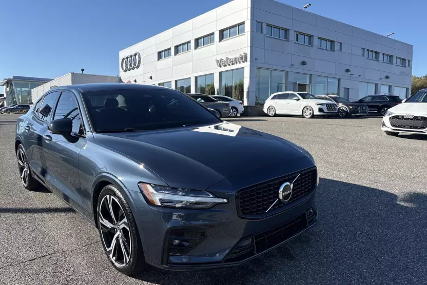 2024 Volvo S60 Core photo 1