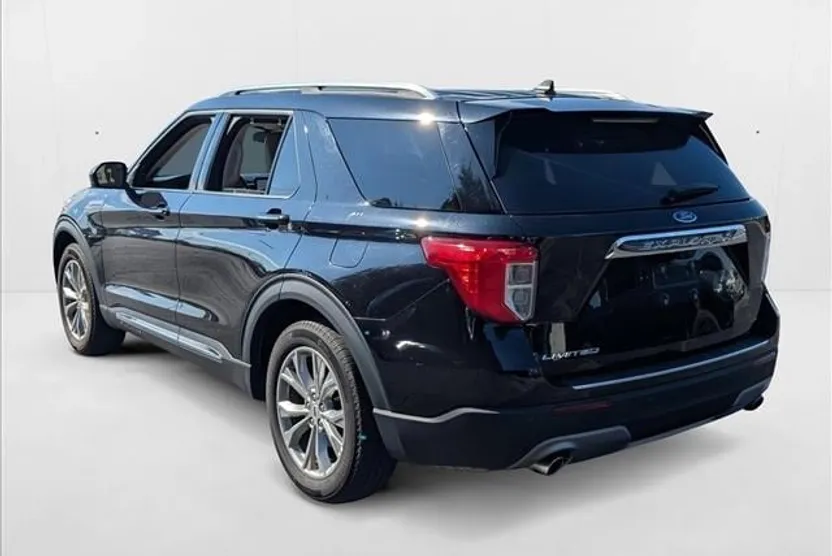 2024 Ford Explorer Limited photo 1