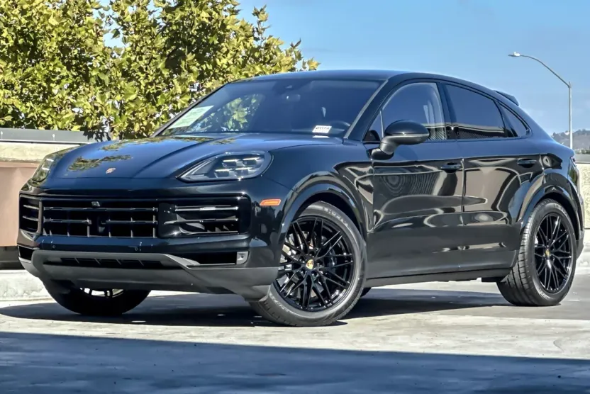 2024 Porsche Cayenne S Coupe photo 1