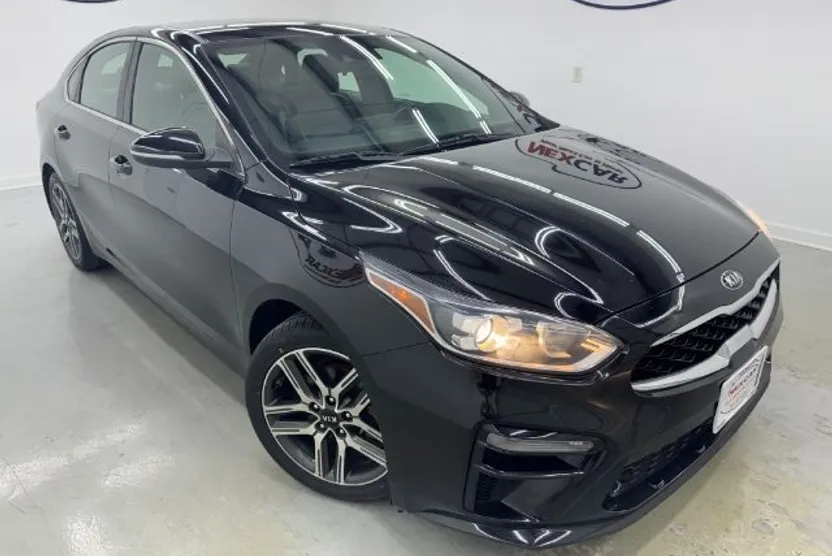 2020 Kia Forte EX photo 1