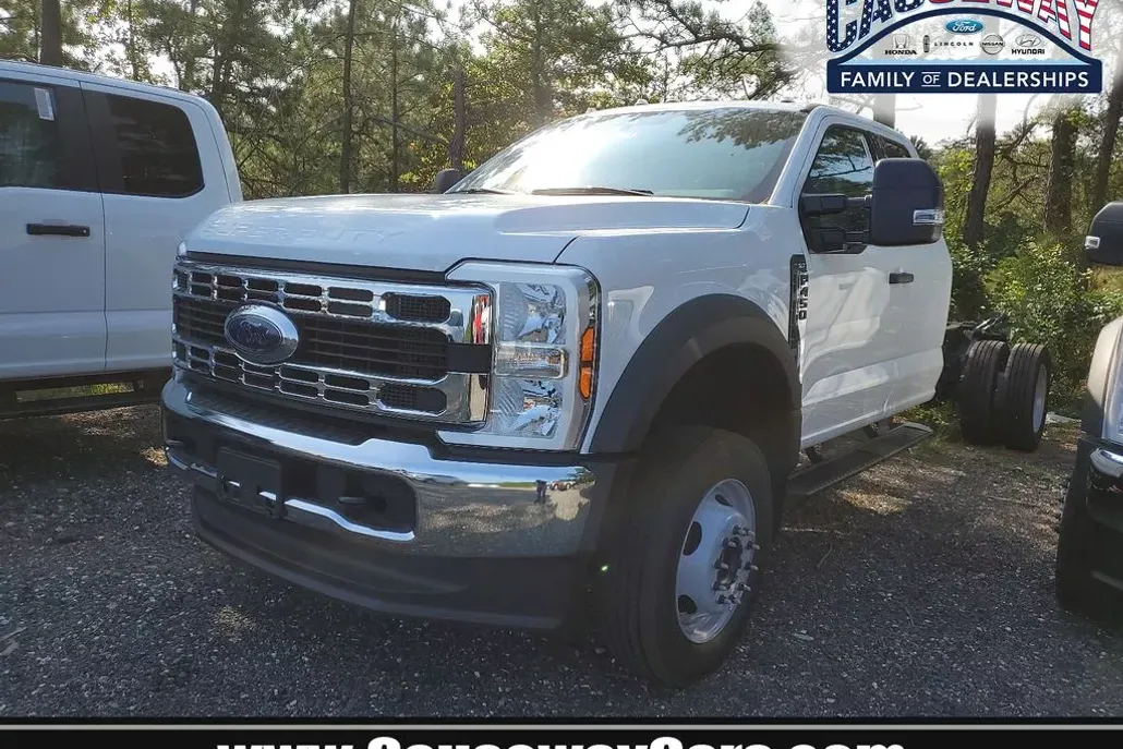 2024 Ford F-450 XLT photo 1