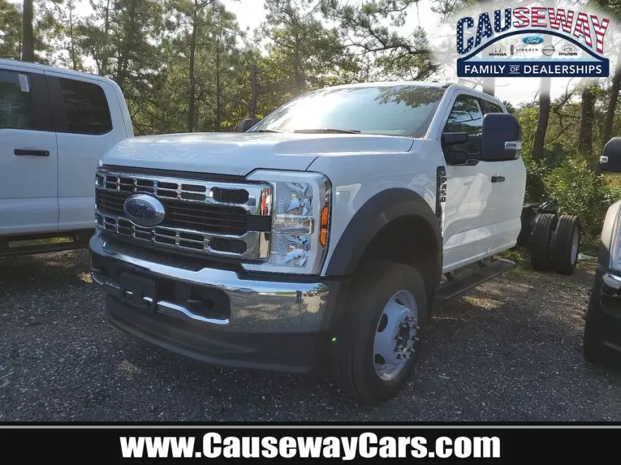 2024 Ford F-450 XLT photo 1