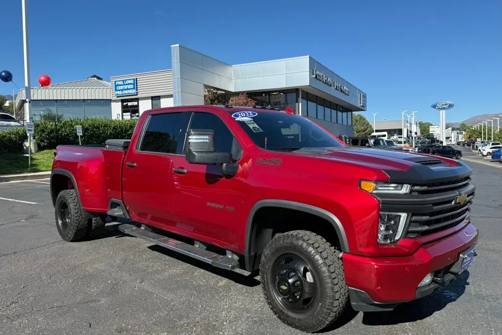 2022 Chevrolet Silverado 3500HD High Country photo 1