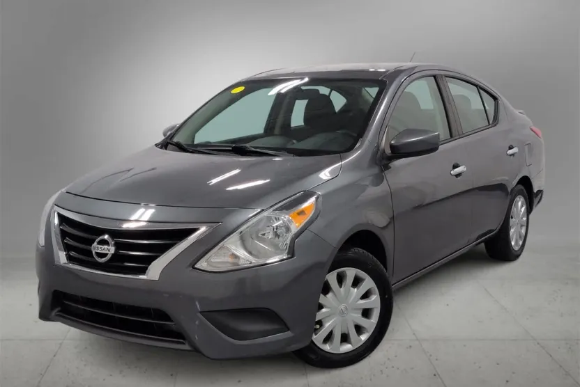 2019 Nissan Versa 1.6 SV photo 1