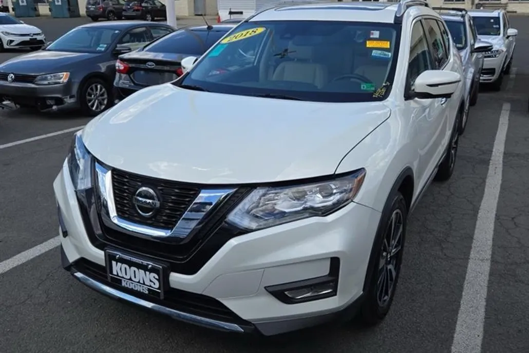 2018 Nissan Rogue SL photo 1