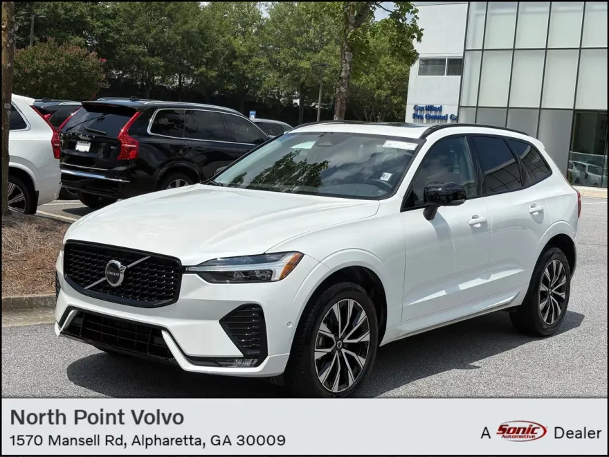 2025 Volvo XC60 B5 Plus photo 1