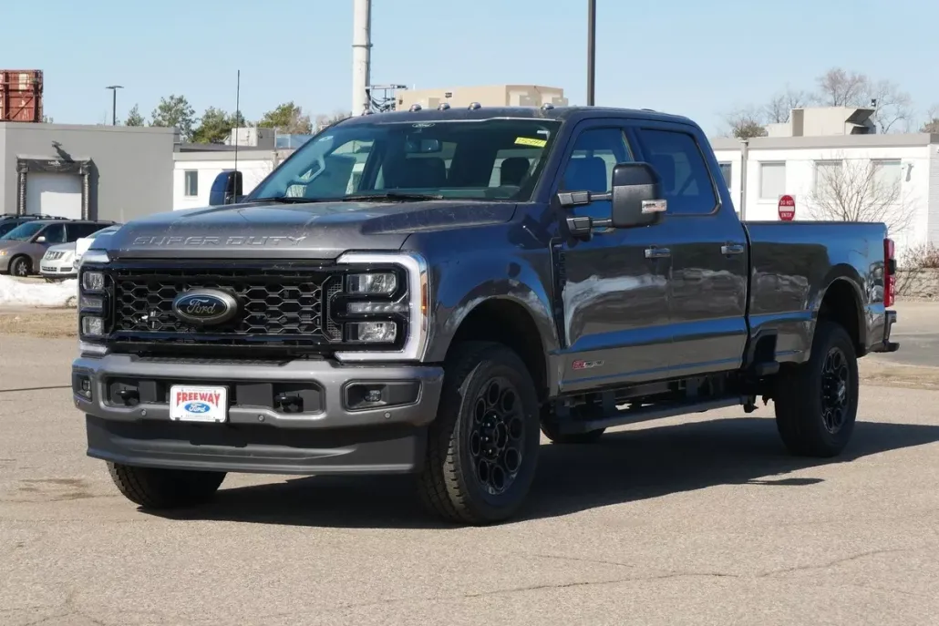 2025 Ford F-350 photo 1