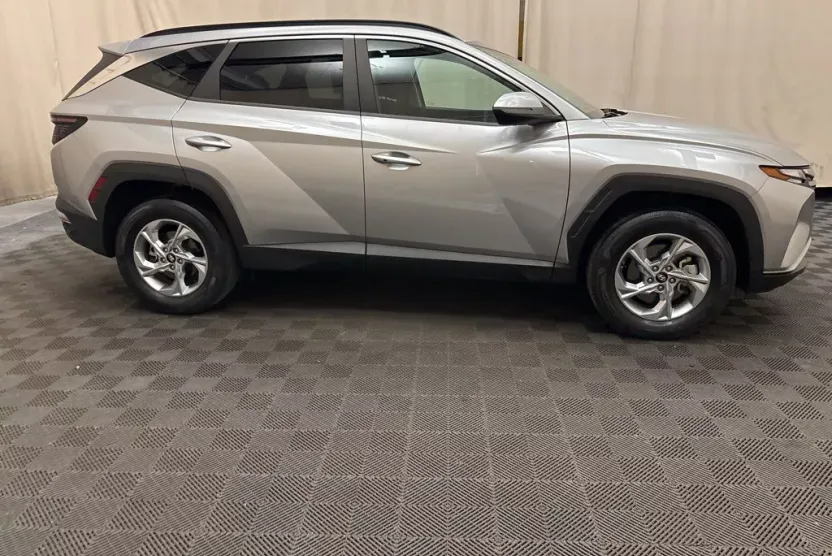 2022 Hyundai Tucson SEL photo 1