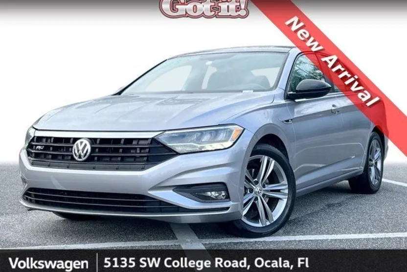 2020 Volkswagen Jetta R-Line photo 1