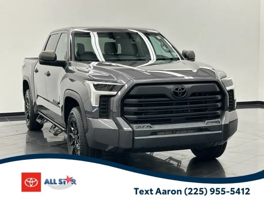 2022 Toyota Tundra SR5 photo 1
